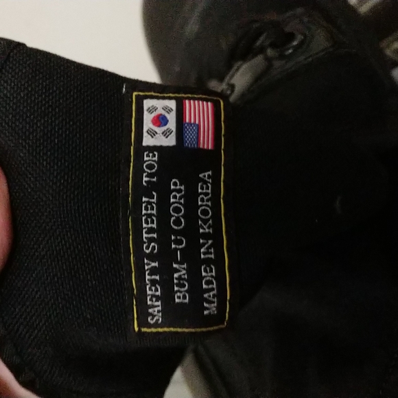 Size 13 black steel toe boots. - Picture 3 of 10